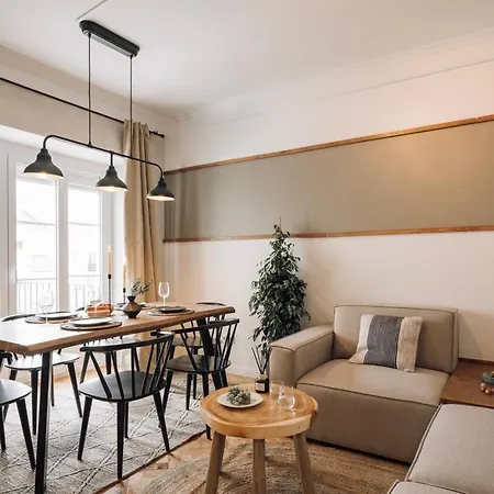 Appartamento Rupit - 3 Bedrooms, Office And Terrace In Alvalade *
